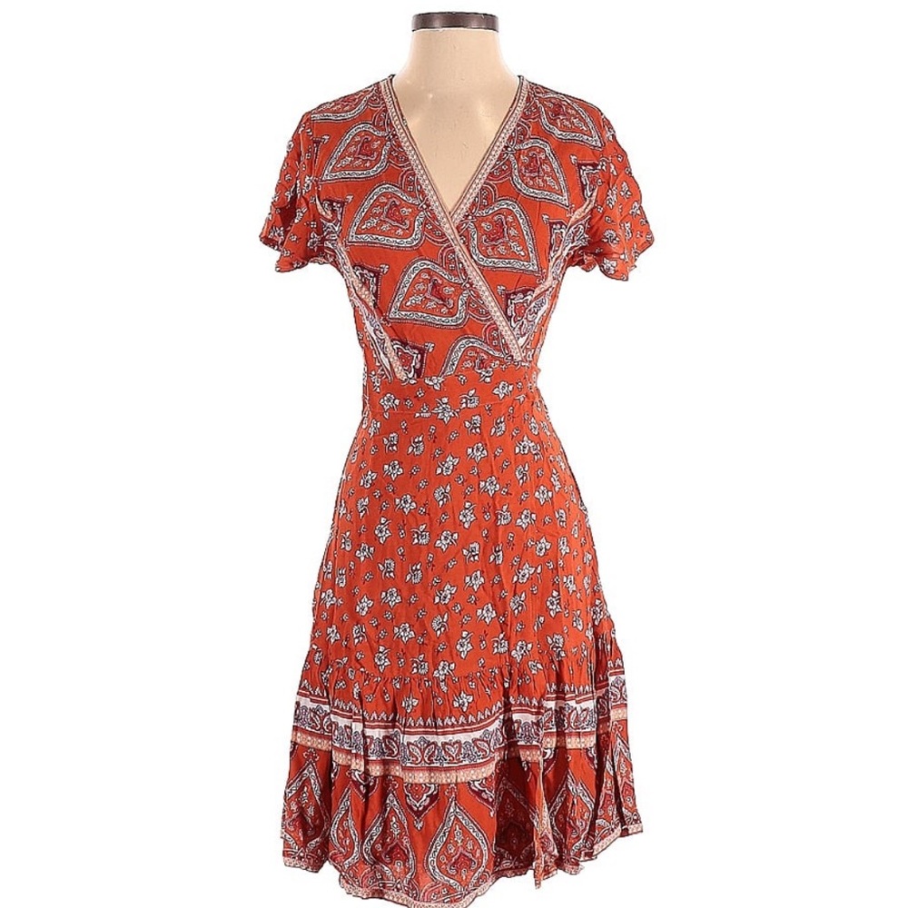 NWT Zesica Wrap V-Neck Dress